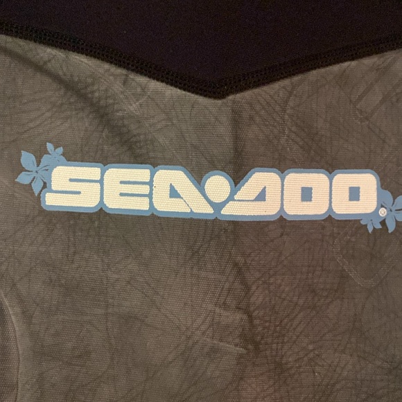 NWOT Woman’s Seadoo wet suit - Picture 2 of 8